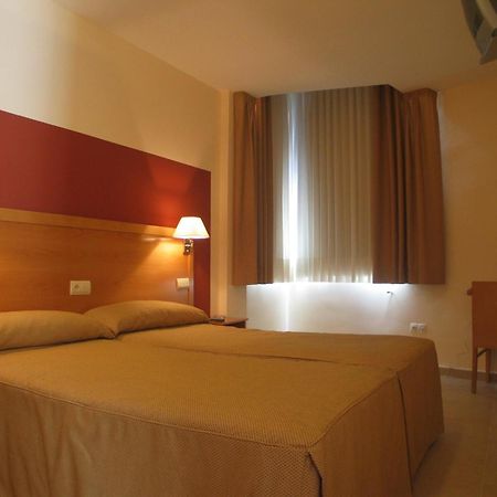 Hostal Ciudad De Caparra Carcaboso Room photo