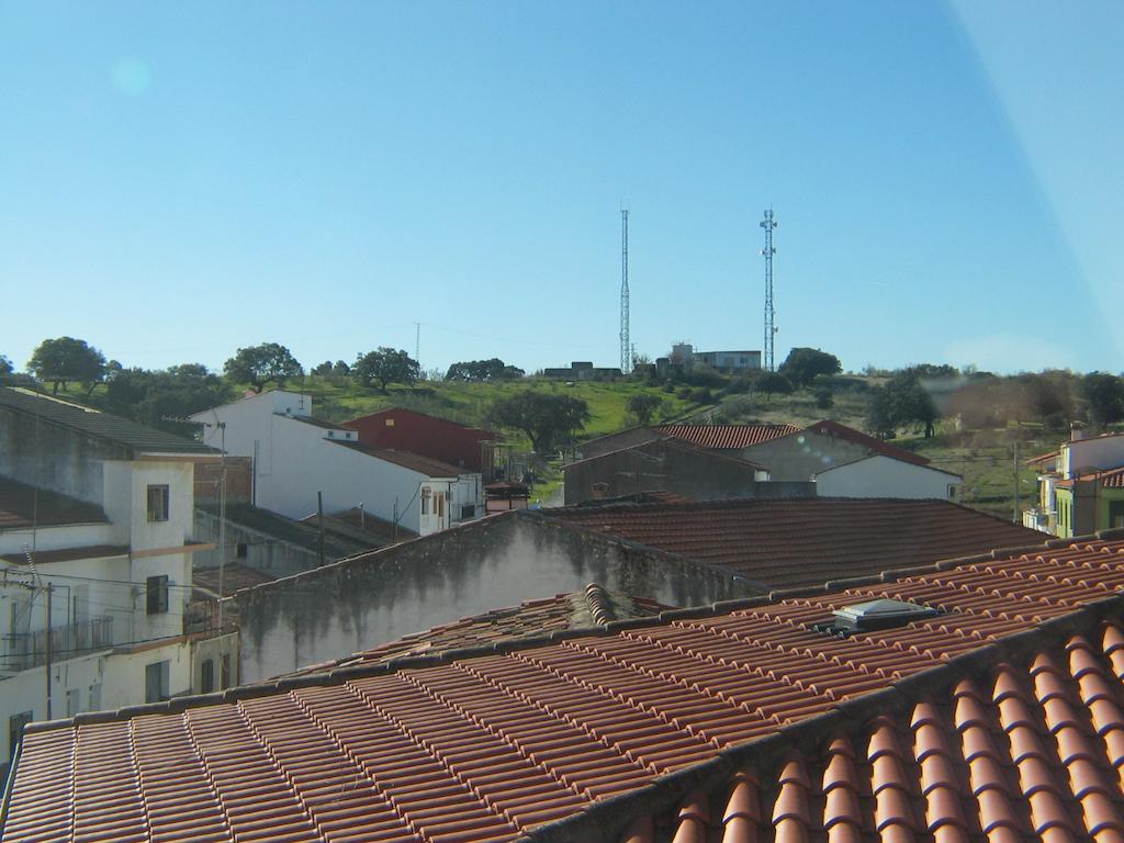 Hostal Ciudad De Caparra Carcaboso Exterior photo